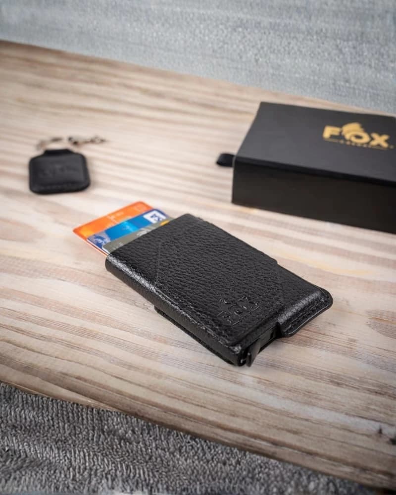 محفظة جلد طبيعي دي بيلي بحامي RFID لحفظ البطاقات للرجال — Black — 7