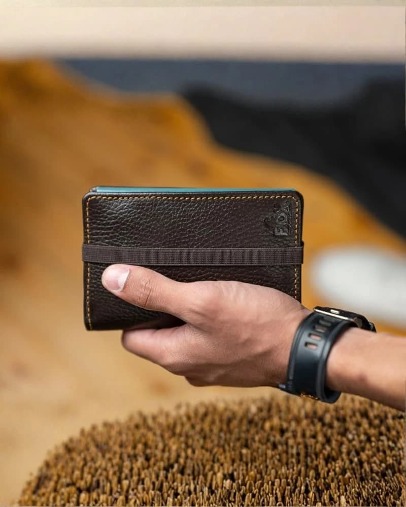 حافظة جواز السفر جلد طبيعي دي بيلي — Textured Brown — 4